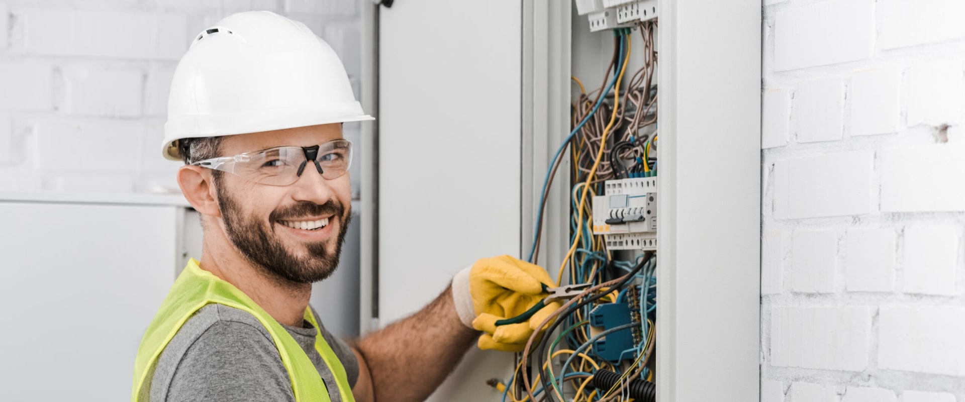 Hiring a Licensed Electrician: What You Need to Know