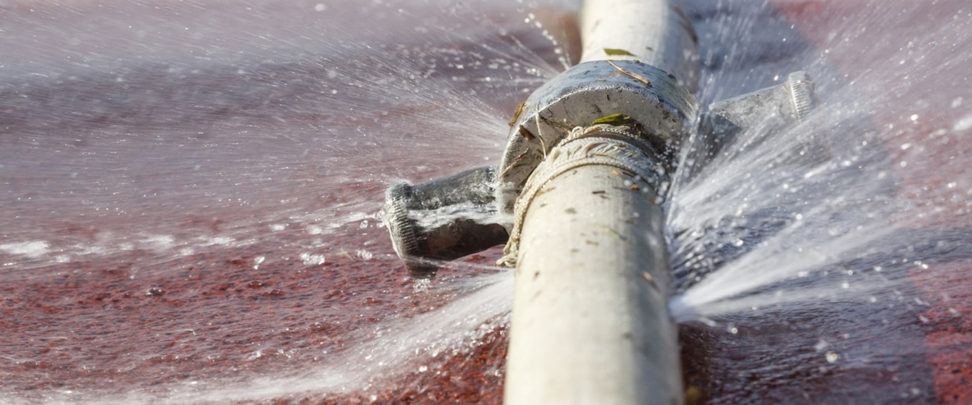 Dealing with Burst Pipes: How to Find Reliable Emergency Plumbing and HVAC Services