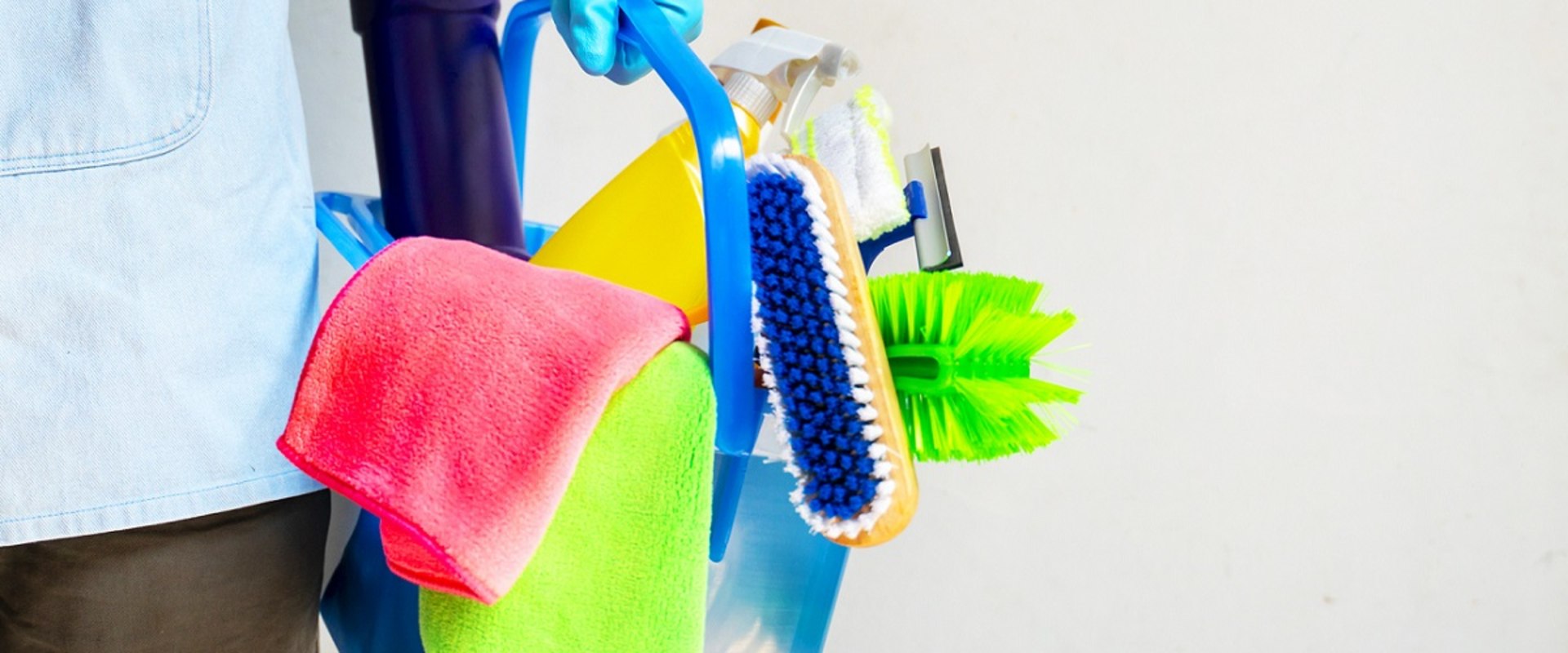 Hiring Professional Cleaners: The Key to a Clean and Organized Home